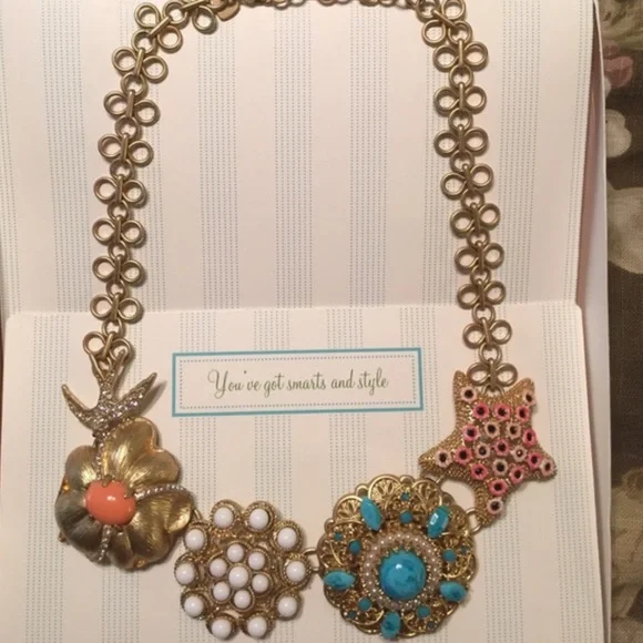Stella & Dot | Retired Vintage Gold🌺🕊Birds of Paradise Statement Necklace - Picture 2 of 15